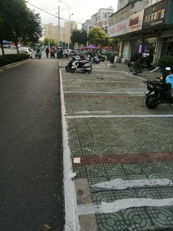 电动车故意占车位
