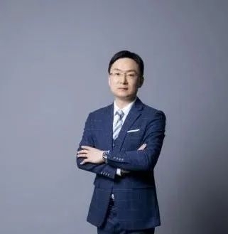 李.jpg