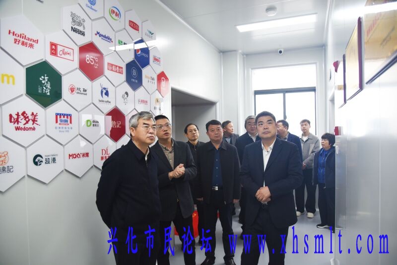 S8bb8b5cce8fa42e8b3dc891541ef213f-800.jpg